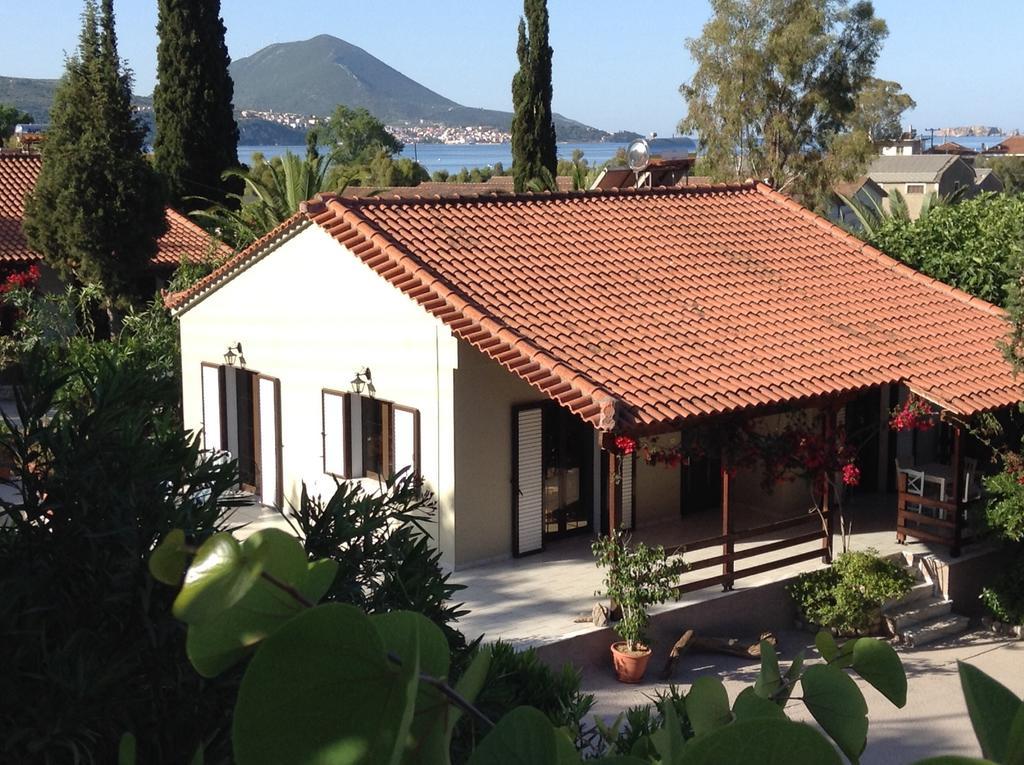 Bungalow Gialova Luaran gambar
